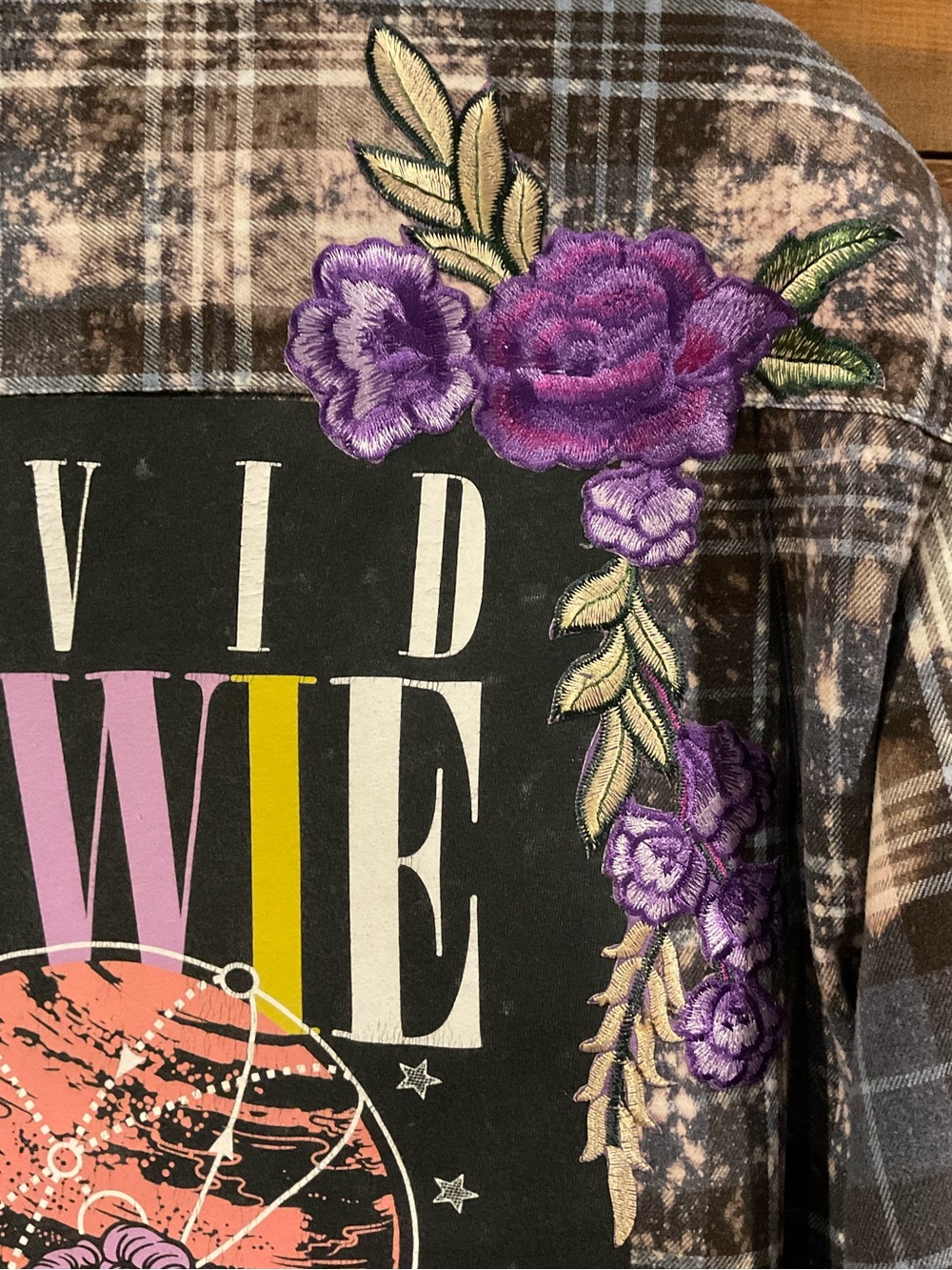 CUSTOM David Bowie “Life on Mars” Bleached Flannel Shirt
MENS Large (Women’s) - Picture 3 of 10